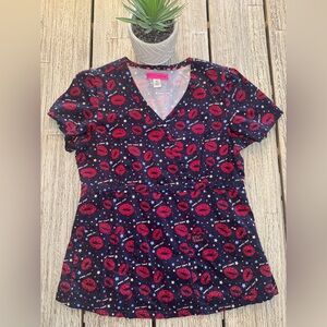 Women's Betsey Johnson Kissy Lips Scrub Top, Size Medium (Runs Small)
